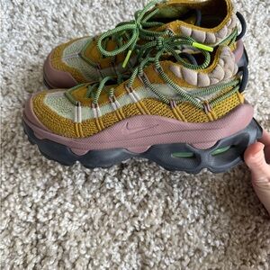 Nike Olive Green, Pink & Yellow Knit Trail Sneakers
Size 7 Eur 38